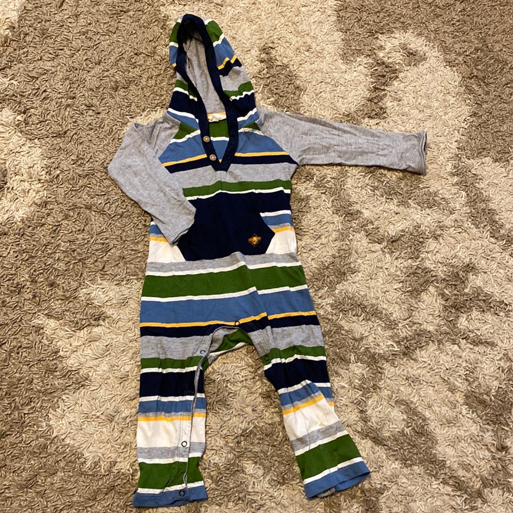 Boys 1-piece romper. Burt’s Bees Baby brand, size 12 months